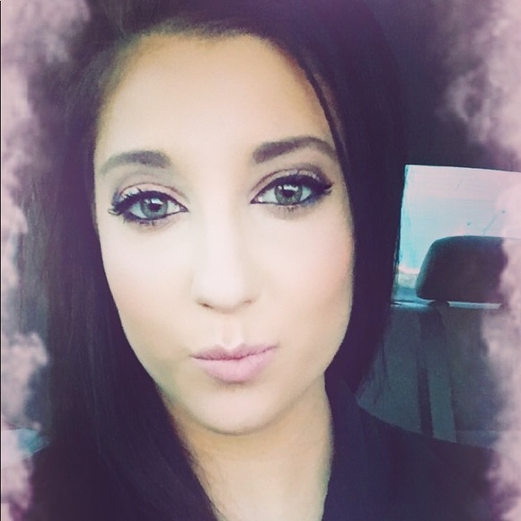 Meet your Posher, Amber - Picture 1 of 1